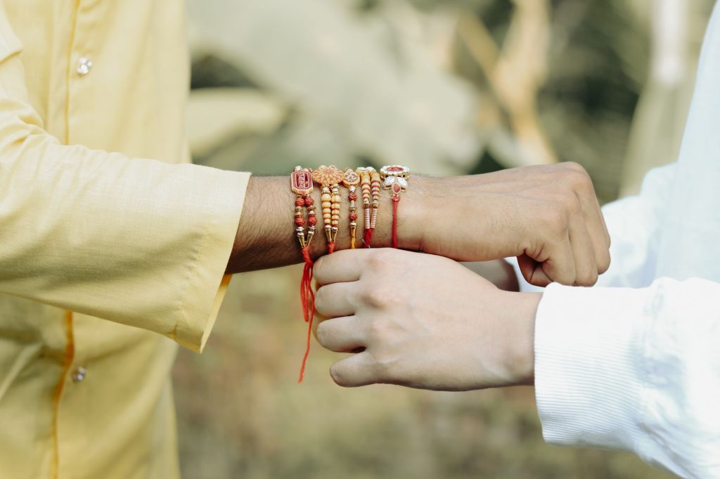 5 Bracelet Rakhi Ideas for a Stylish Raksha Bandhan Celebration